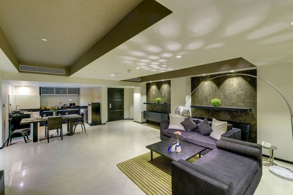 Davanam Sarovar Portico Suites Bangalore Exterior foto